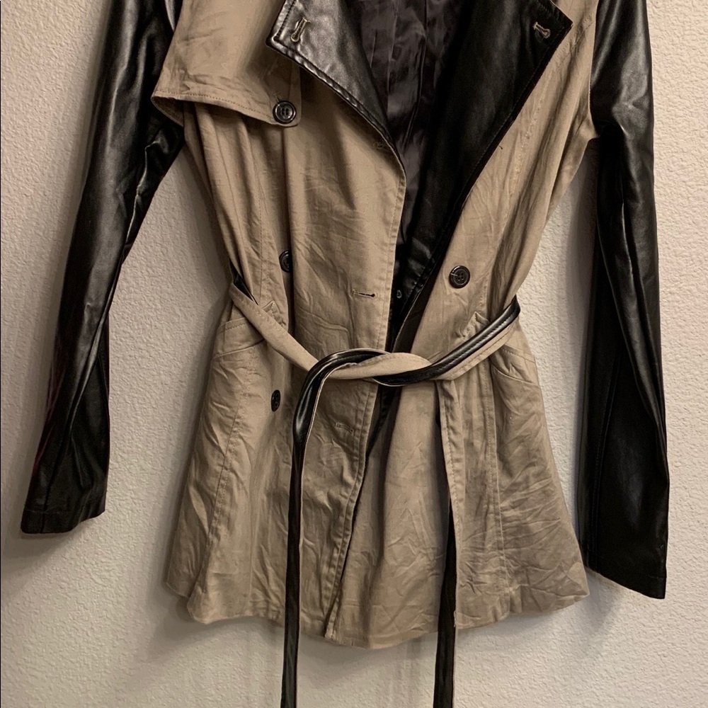 Jacket - Picture 2 of 8